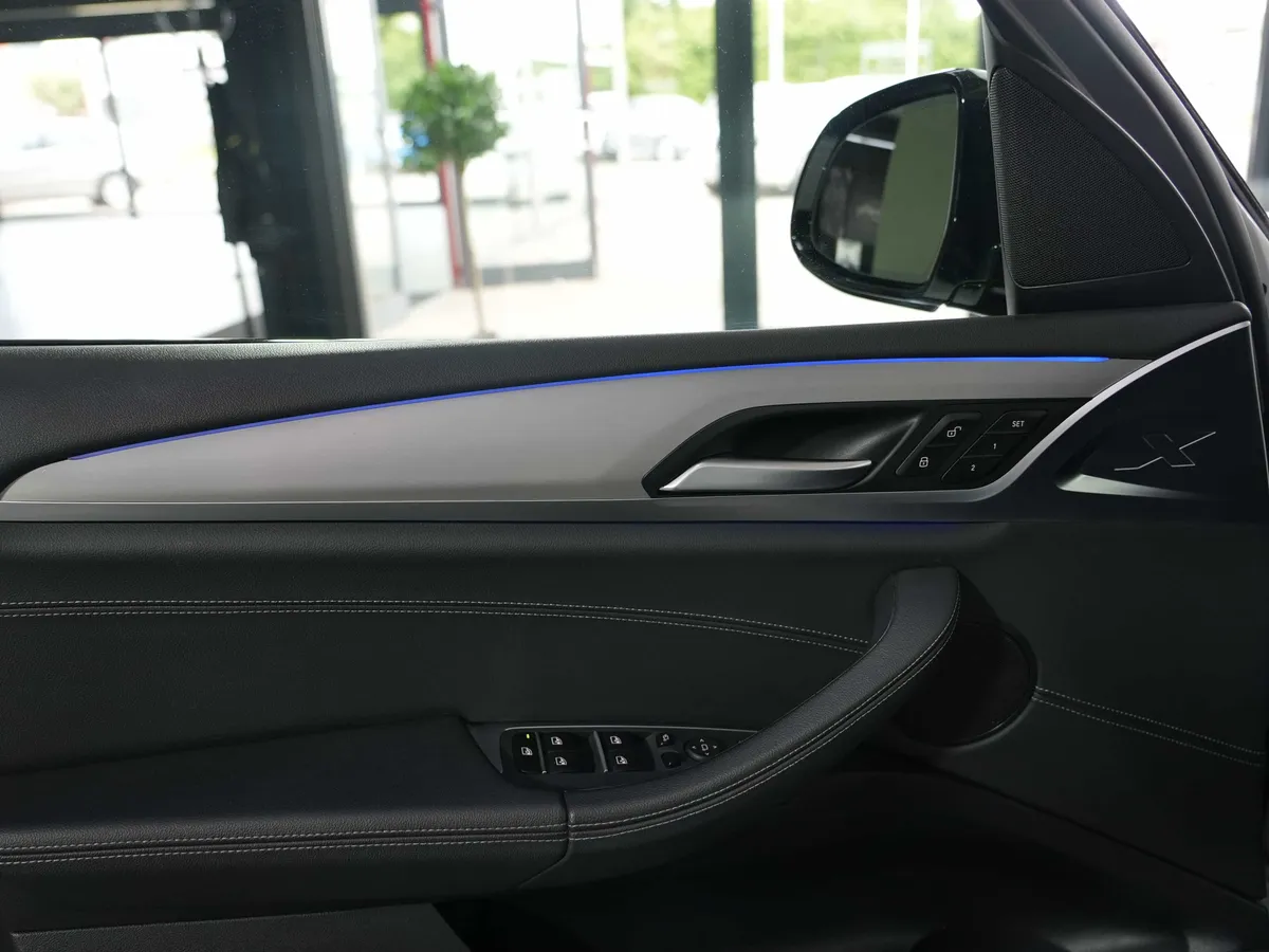 BMW X3 xDrive 30 d M Sportpaket - Image 11