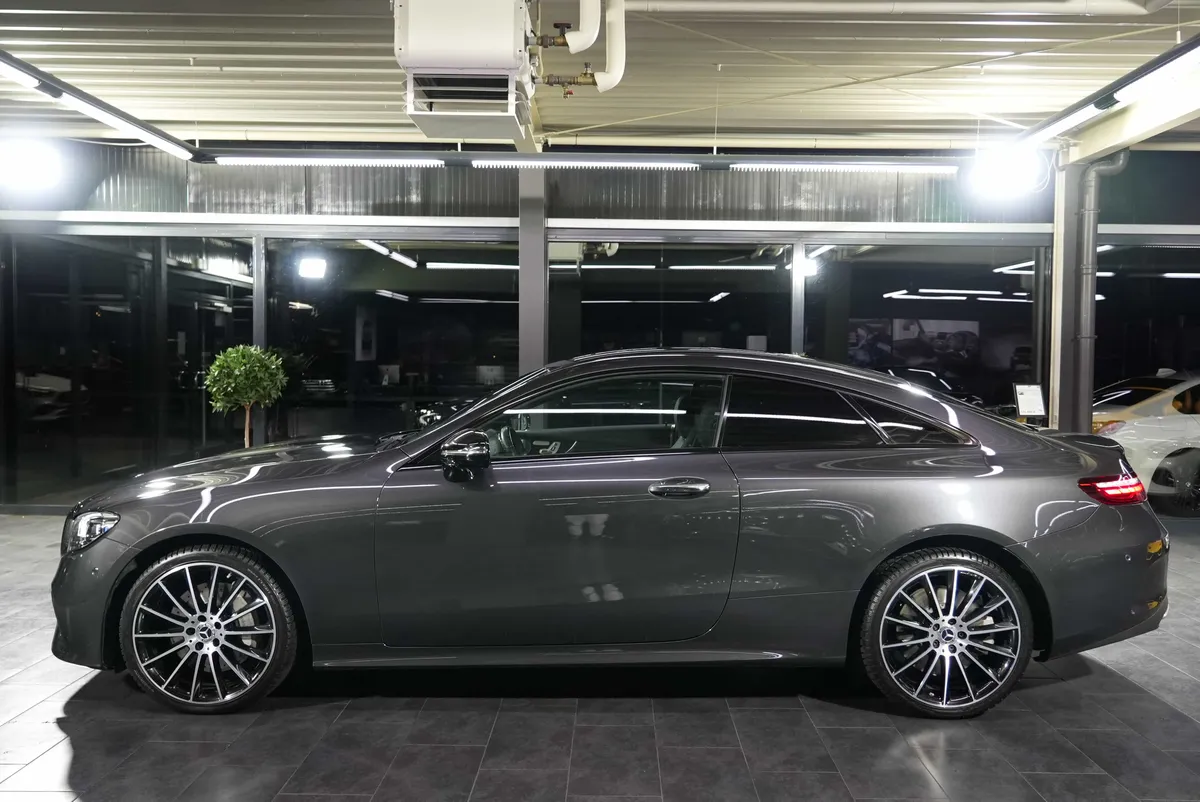 Mercedes-Benz E 450 Coupé 4Matic AMG Line - Image 2
