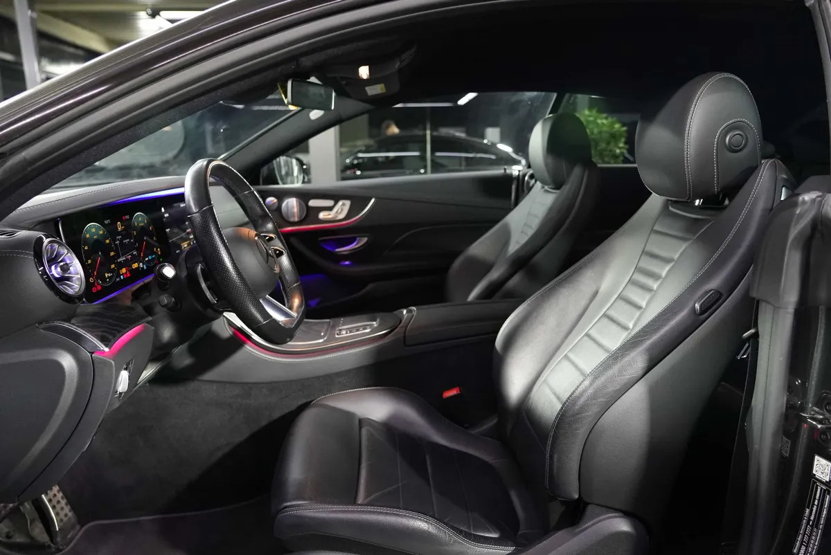 Mercedes-Benz E 450 Coupé 4Matic AMG Line - Image 11