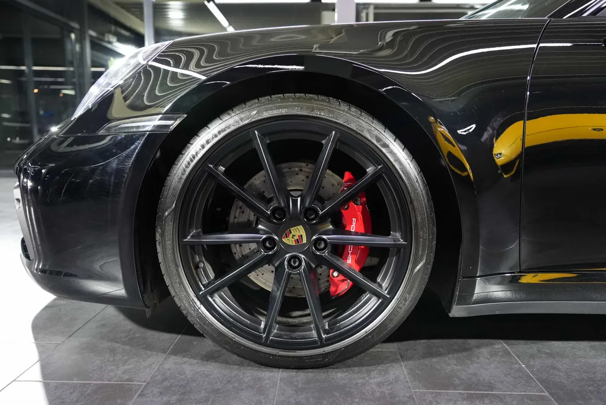 Porsche 911 Carrera S (992) - Image 9