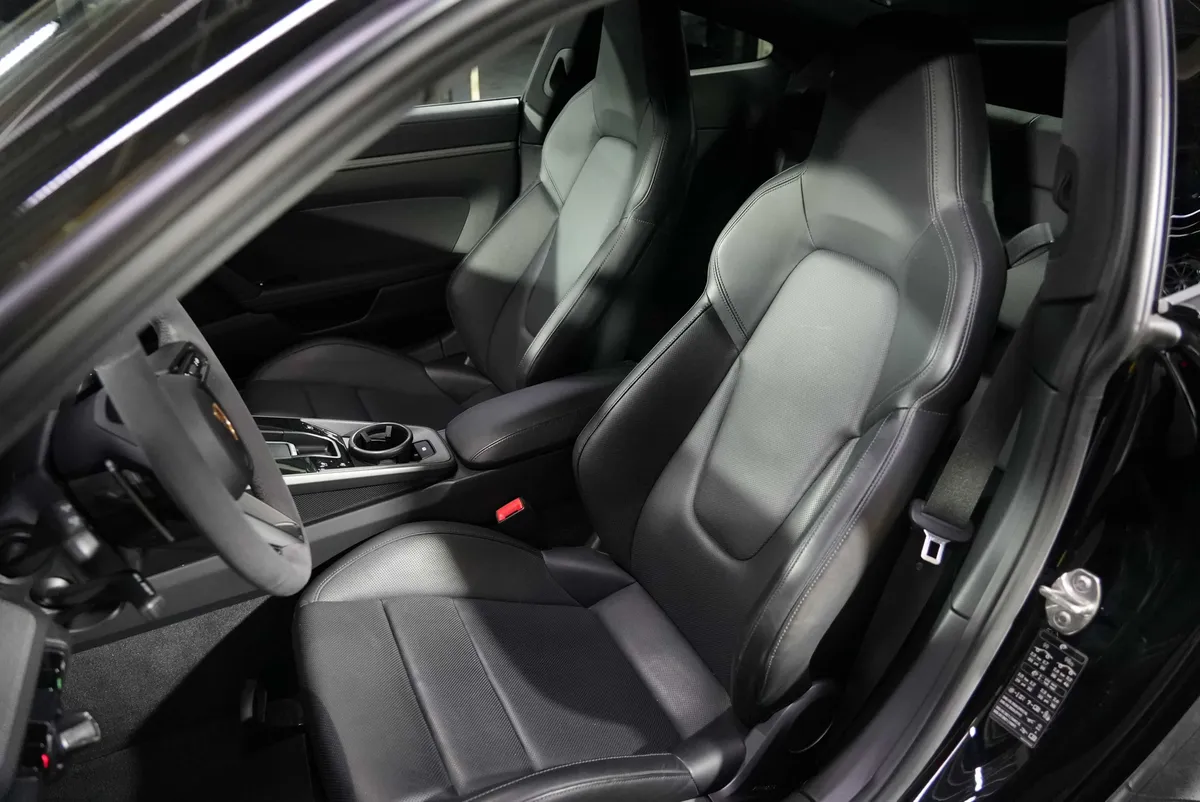 Porsche 911 Carrera S (992) - Image 15