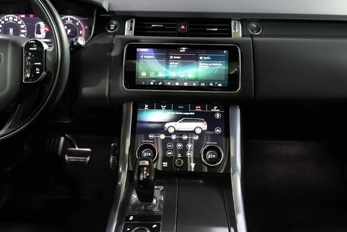 Land Rover Range Rover Sport HSE Dynamic D300 - Image 21