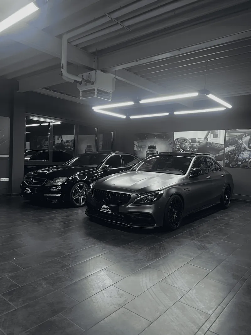 Innenansicht unseres Autohauses